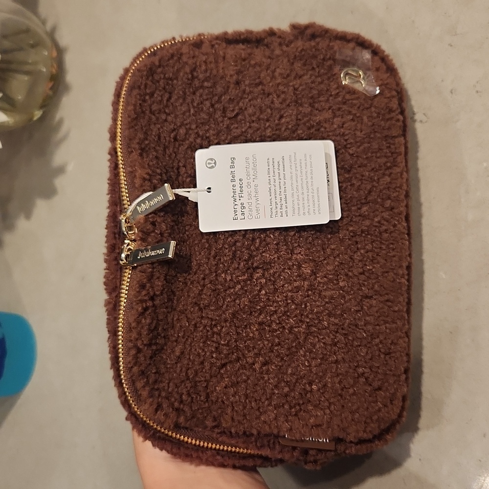 Lululemon everywhere belt bag large NWT